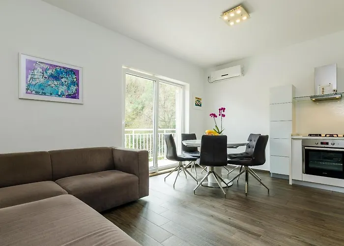 Apartment Lise Mokosica *