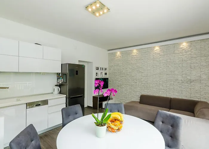 Lise Mokosica Apartment
